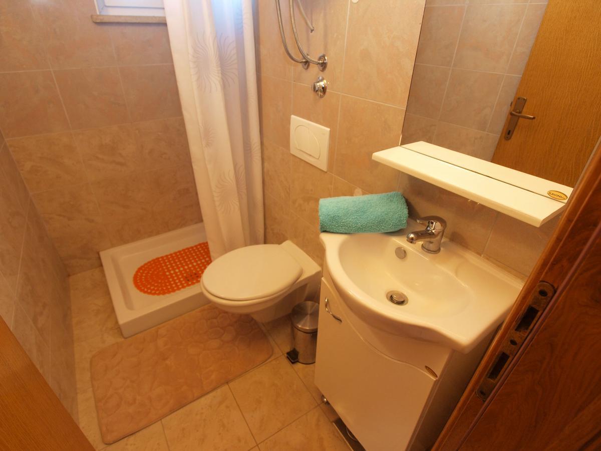 Apartments Iva 1534 พูลา ภายนอก รูปภาพ